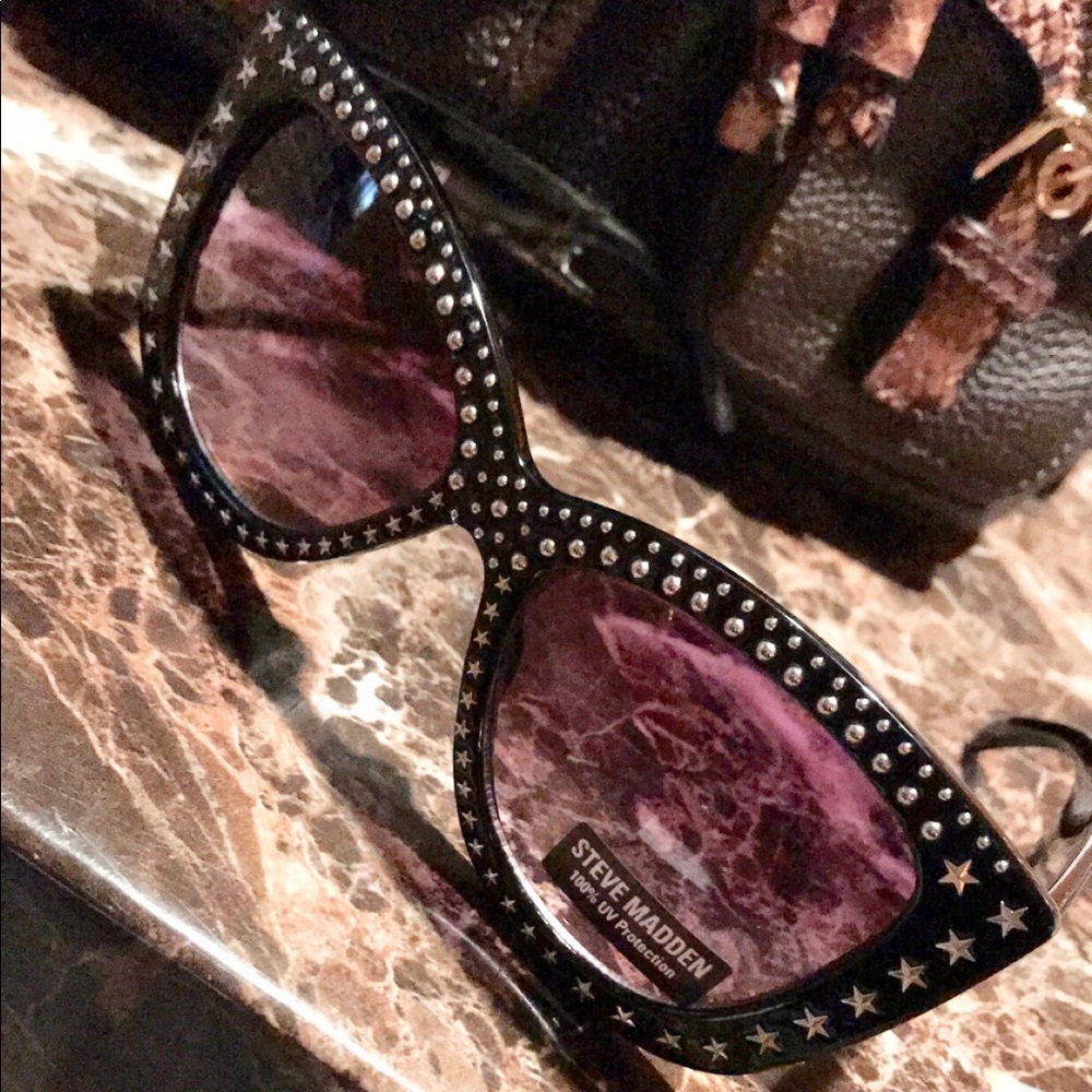 Steve Madden sunglasses